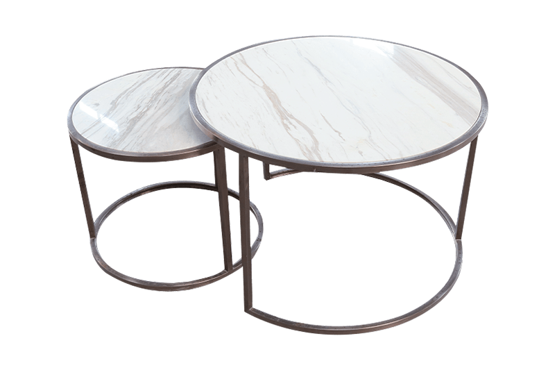 طاولة قهوة من الرخام الأبيض بنقوش للأم وابنتها