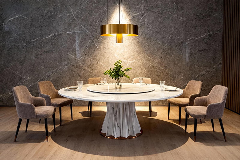 طاولة كارارا من الرخام الأبيض المجعد