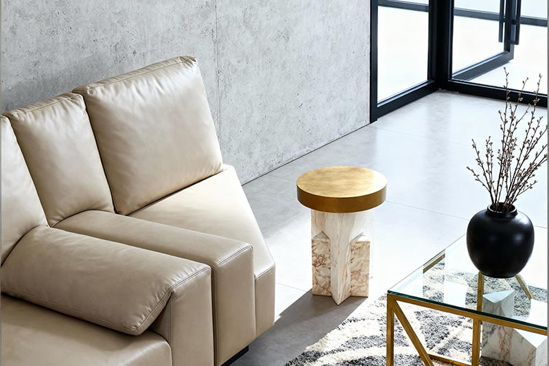 طاولة زاوية رخامية هندسية ذات سطح نحاسي